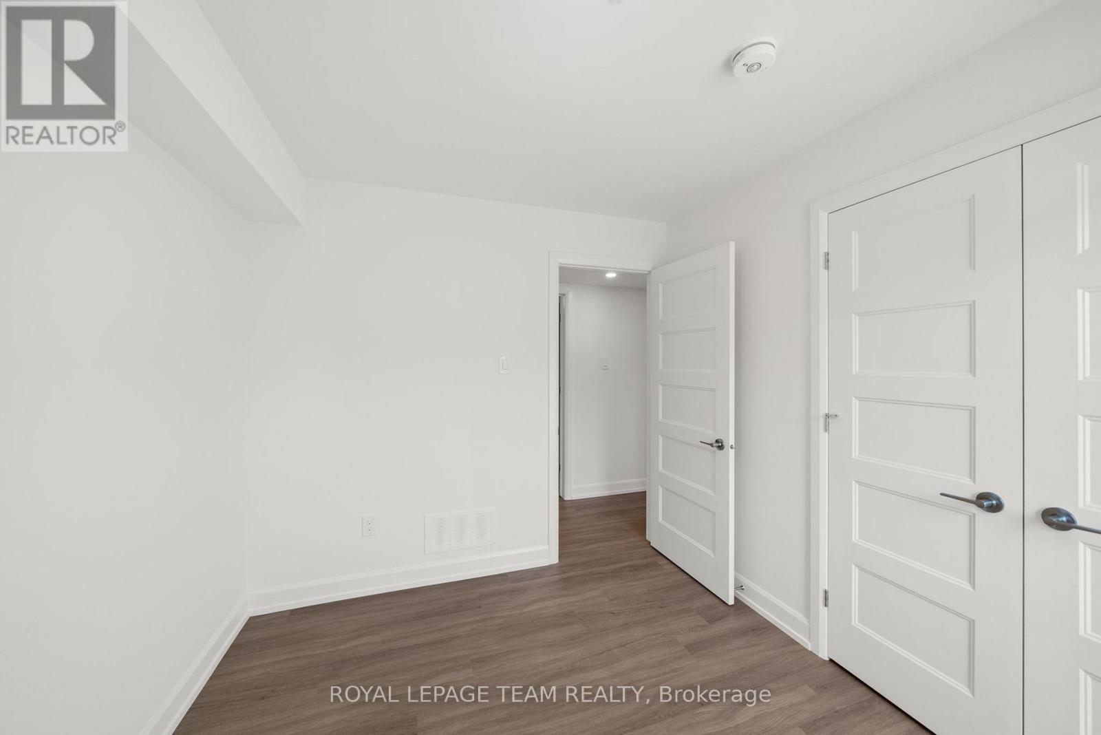 3 Bed, 2 Bath Multi-Family for Rent in Ottawa – MAIN – 998 HOLLINGTON STREET, Ottawa – MLS# X13592268 - Image 20