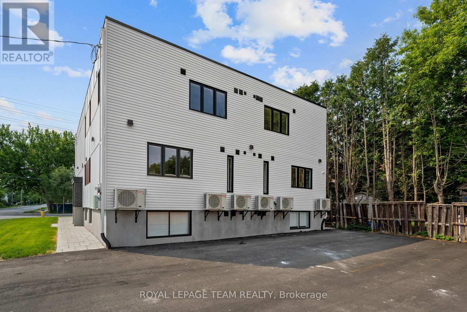 3 Bed, 2 Bath Multi-Family for Rent in Ottawa – MAIN – 998 HOLLINGTON STREET, Ottawa – MLS# X13592268 - Image 25