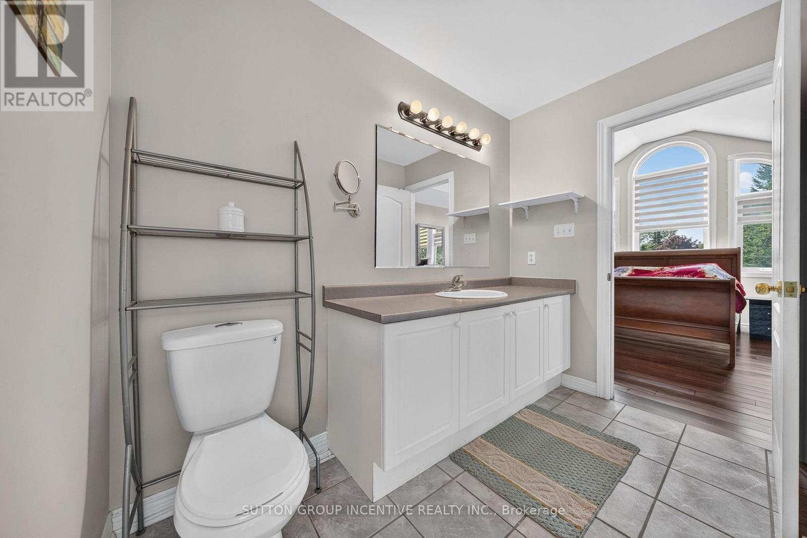 850 LESLIE DRIVE - 12