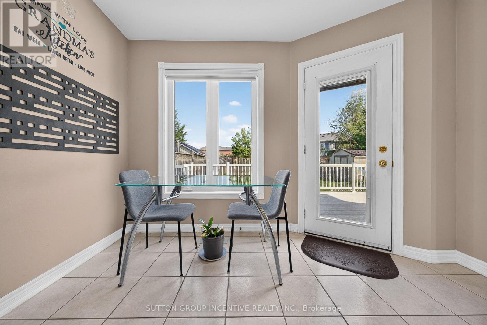 850 LESLIE DRIVE - 8