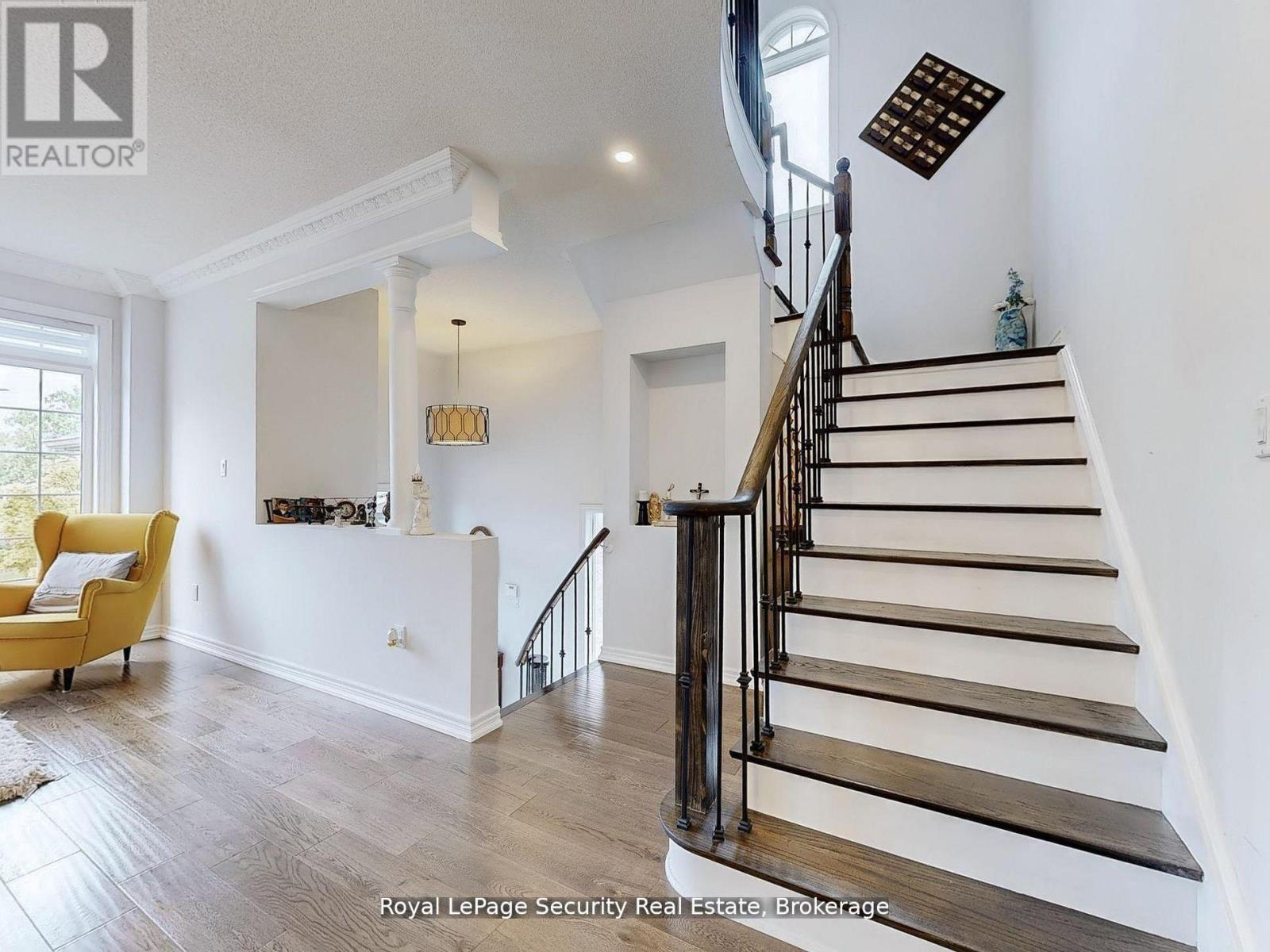 128 DAISEYFIELD CRESCENT - 23