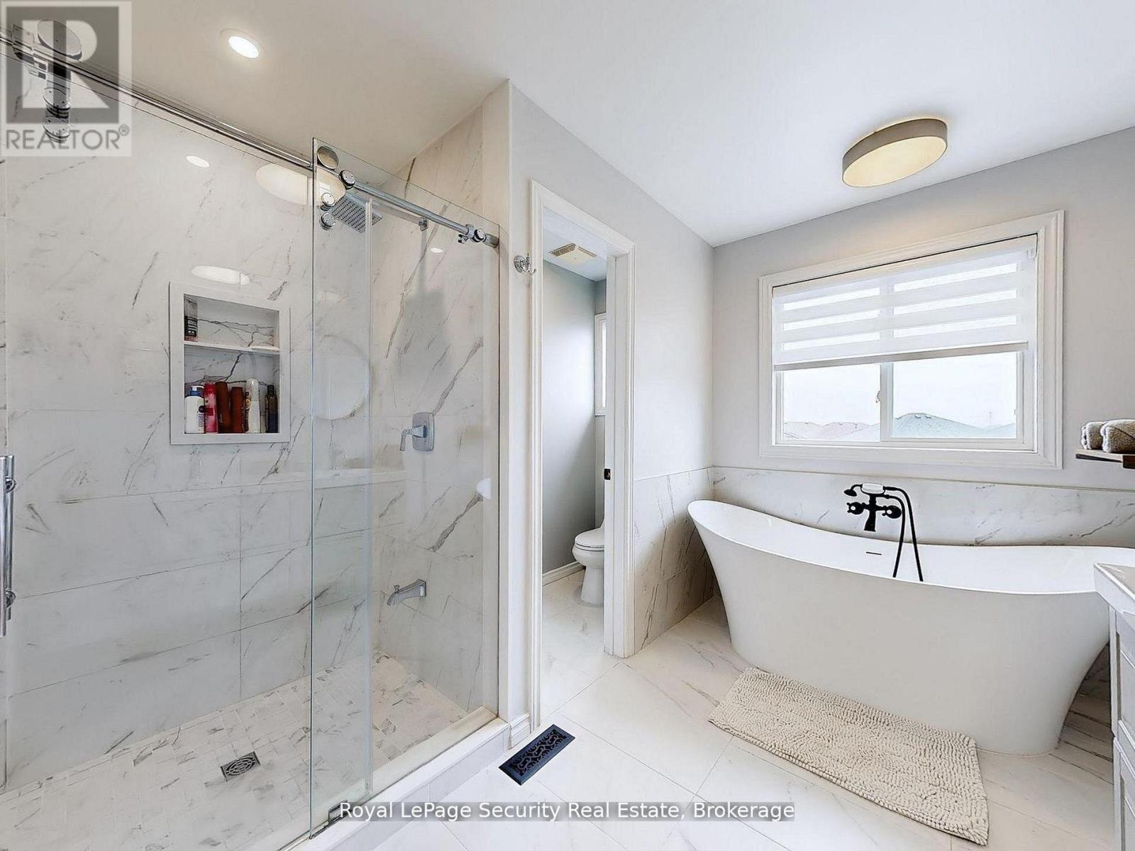 128 DAISEYFIELD CRESCENT - 28