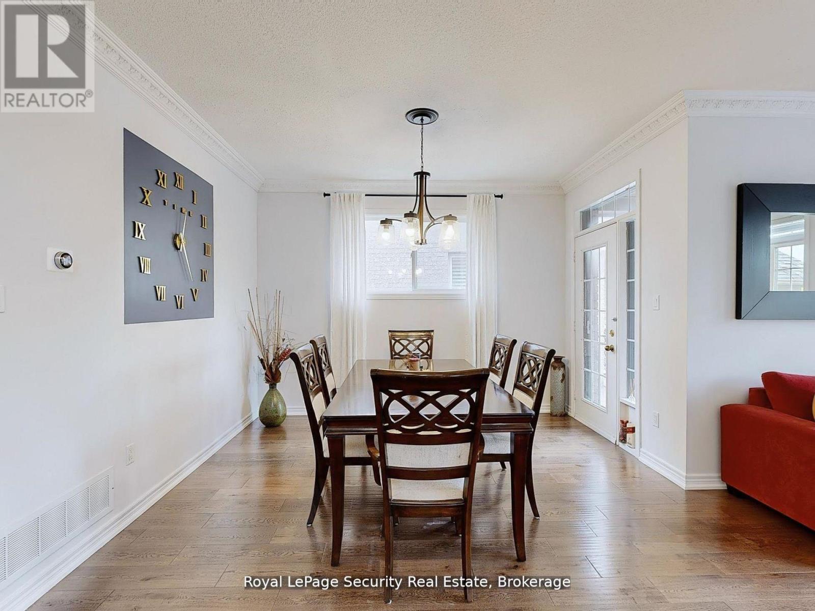128 DAISEYFIELD CRESCENT - 8