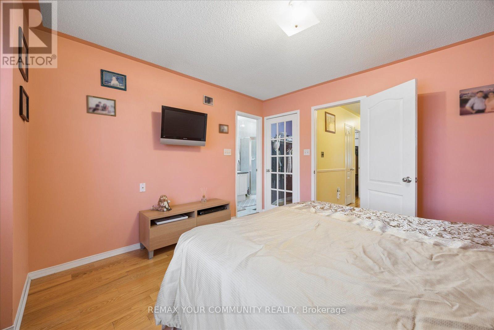 41 OLD COLONY ROAD - 21