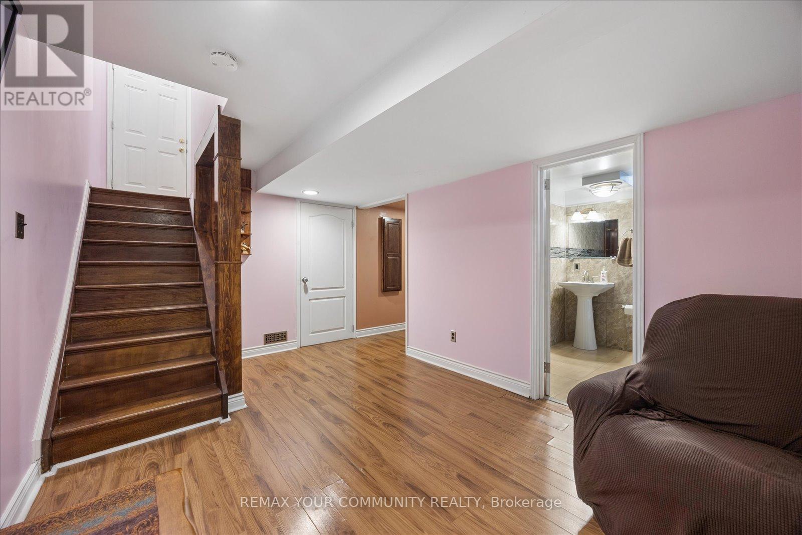 41 OLD COLONY ROAD - 29