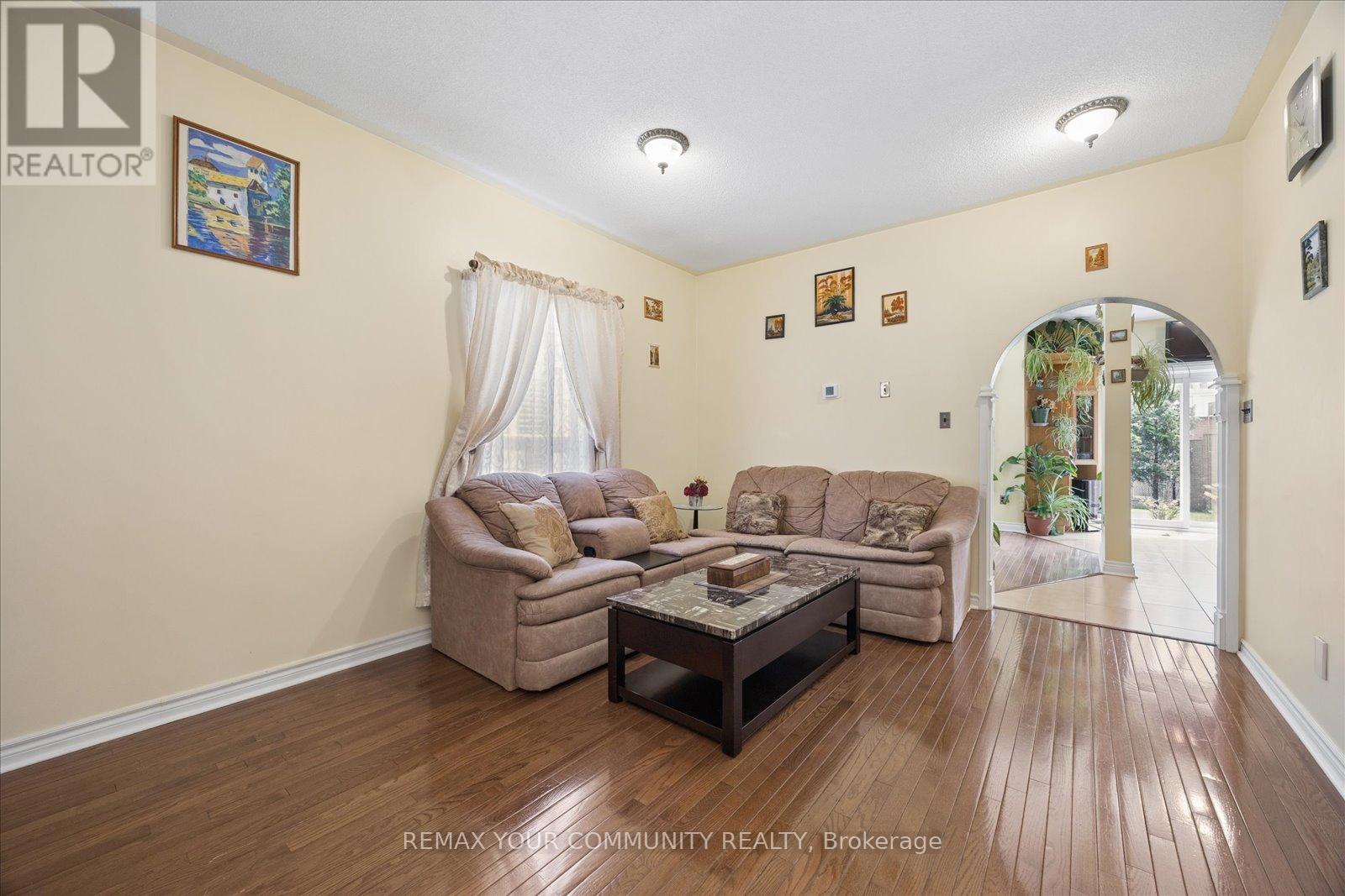 41 OLD COLONY ROAD - 9