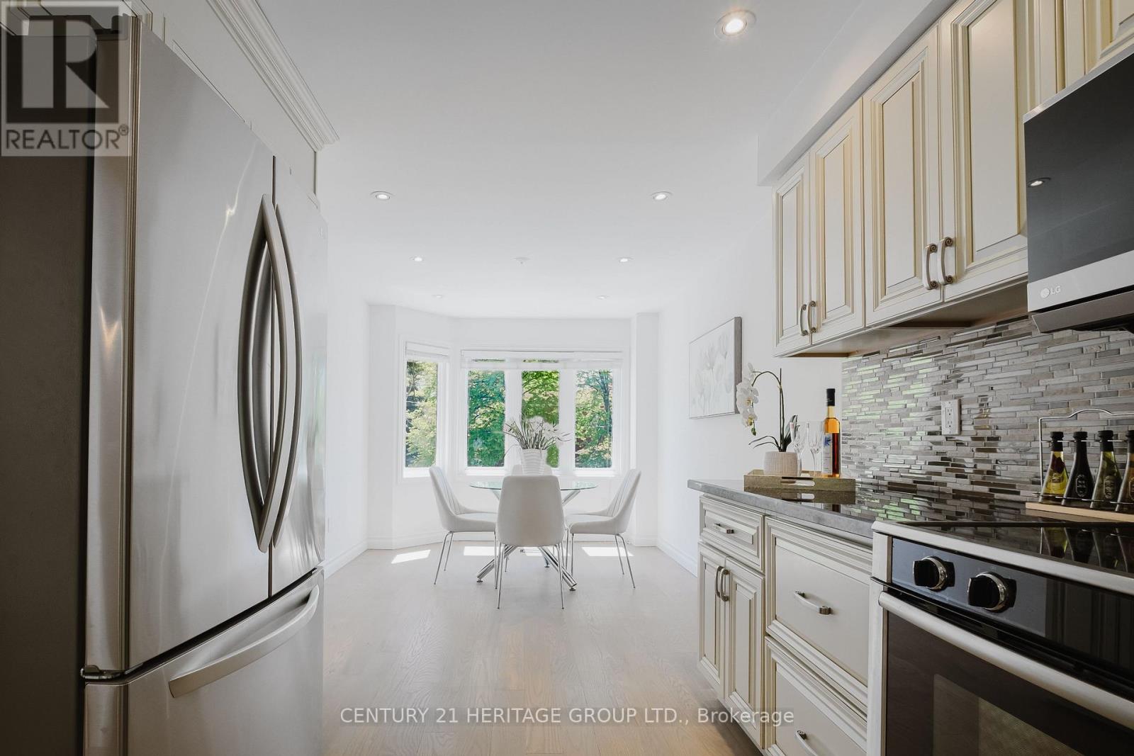 #35 80 MCCALLUM DRIVE - 12