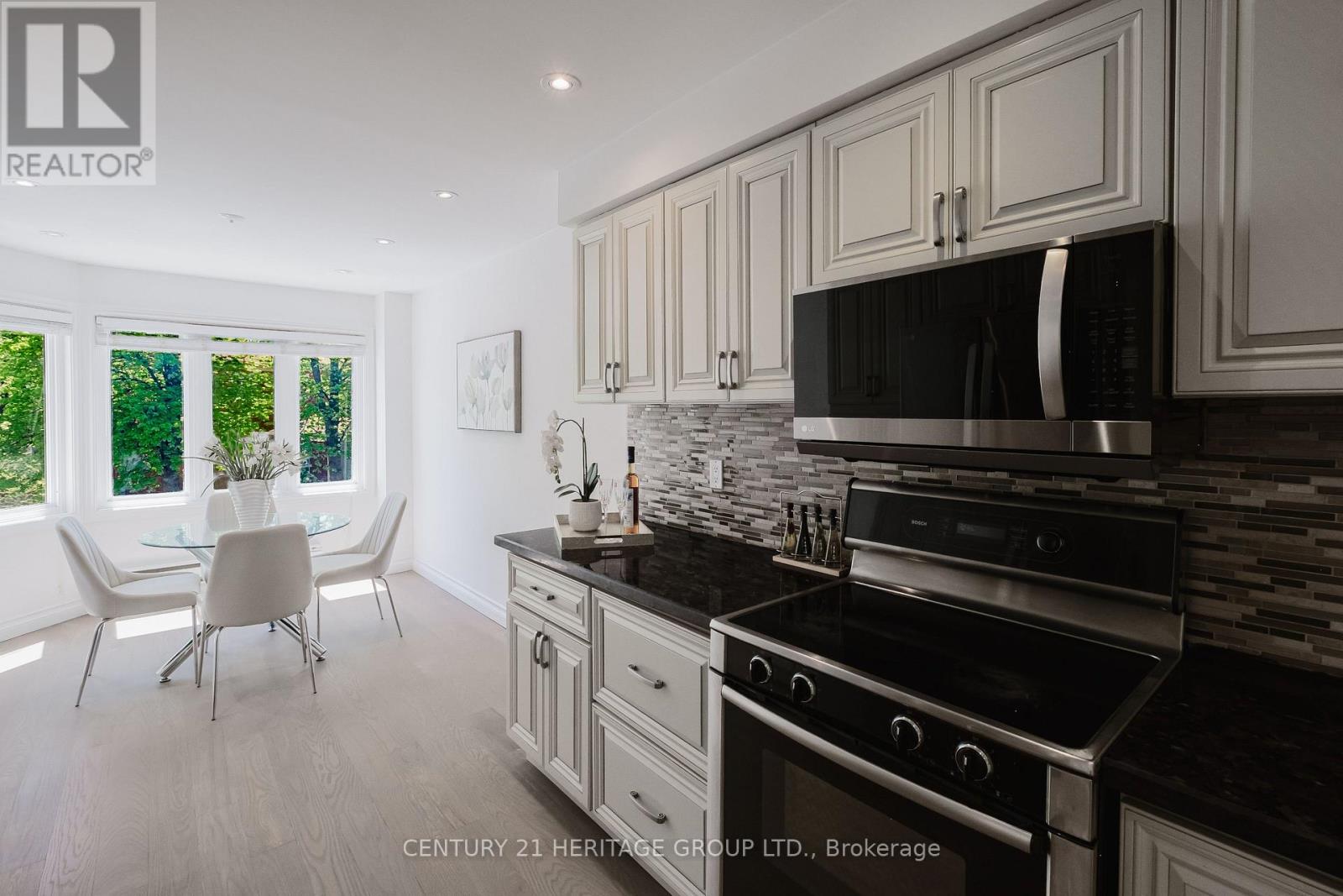 #35 80 MCCALLUM DRIVE - 16