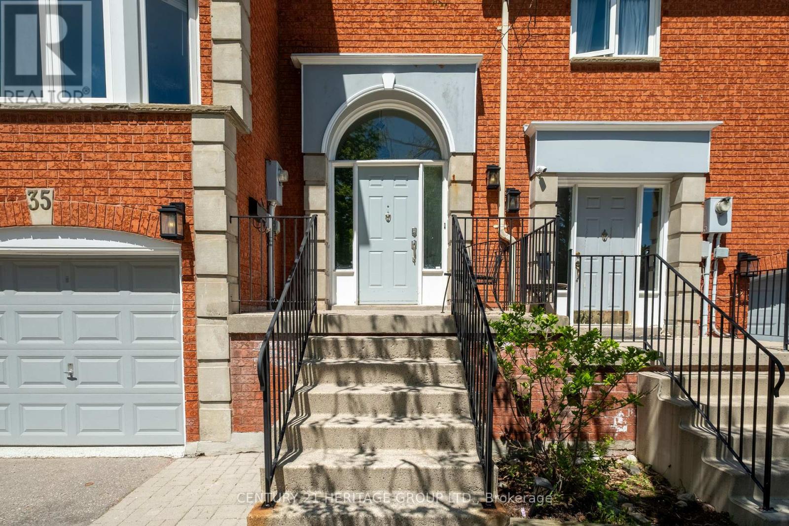 #35 80 MCCALLUM DRIVE - 2