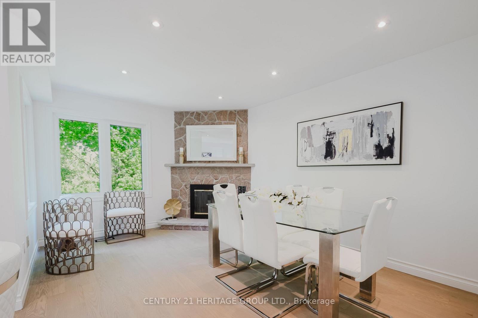 #35 80 MCCALLUM DRIVE - 21