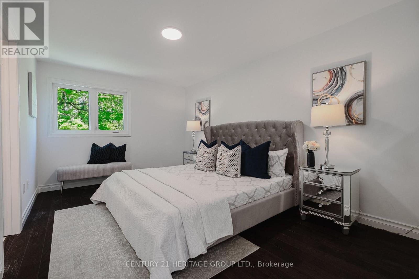 #35 80 MCCALLUM DRIVE - 27
