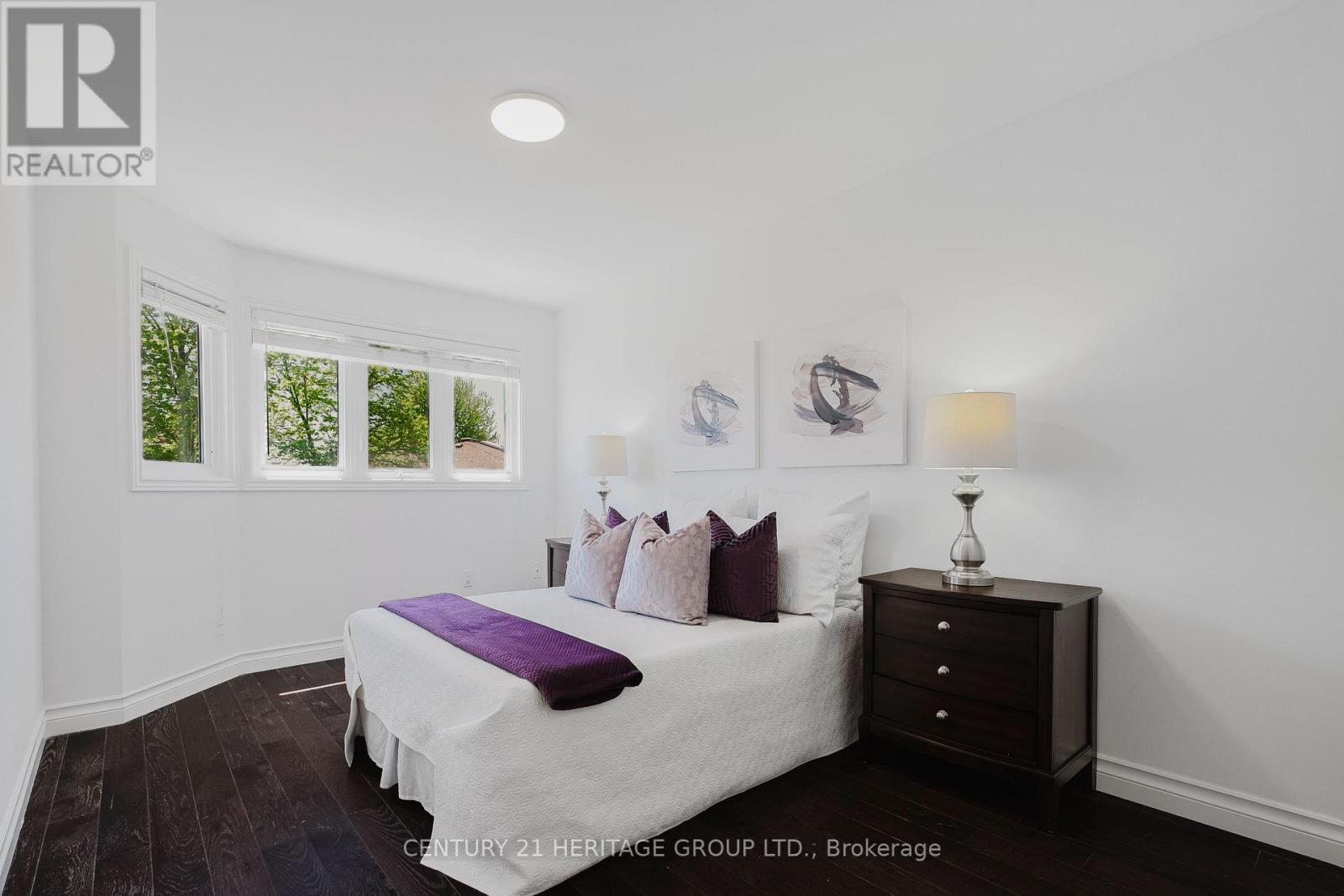 #35 80 MCCALLUM DRIVE - 30