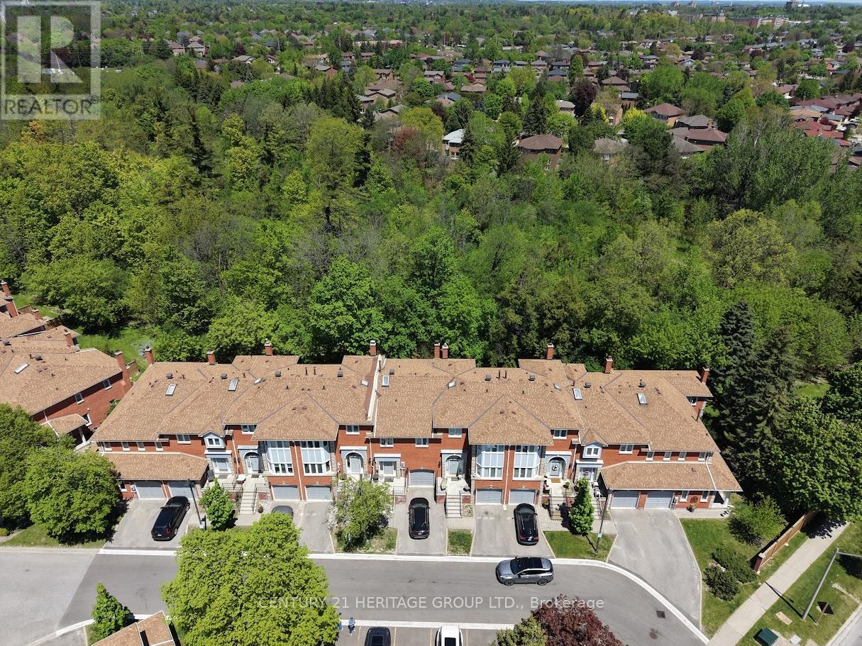 #35 80 MCCALLUM DRIVE - 48