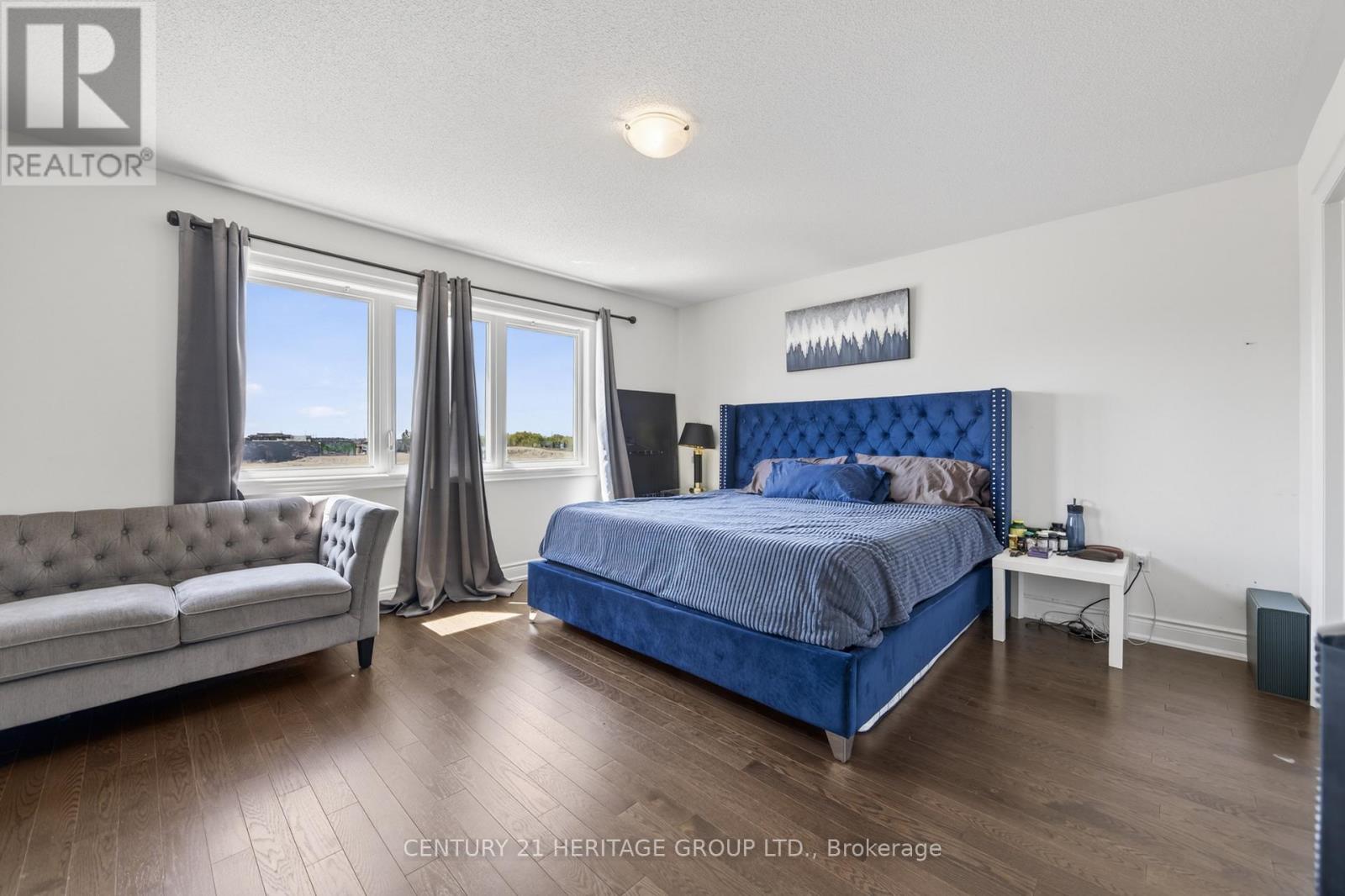 77 MONTROSE BOULEVARD - 17
