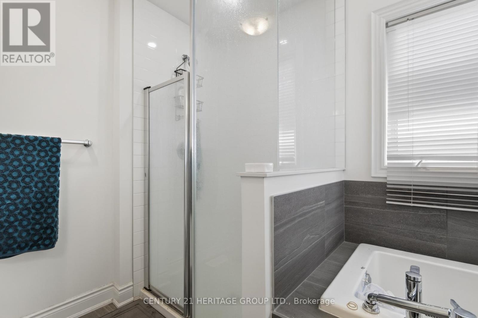 77 MONTROSE BOULEVARD - 19