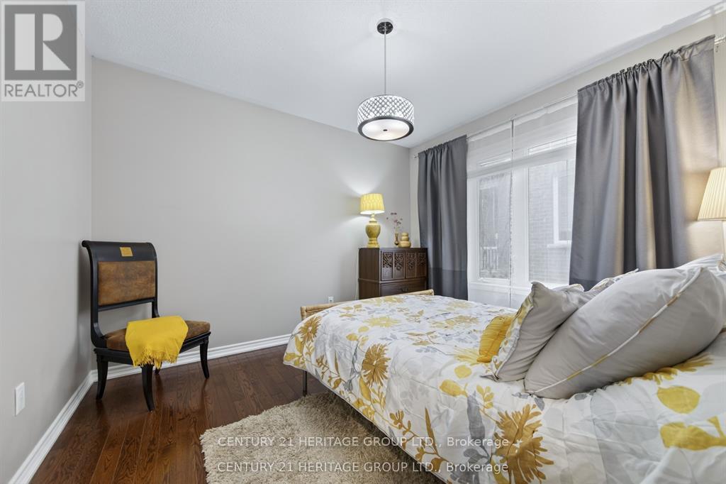 136 RIVEREDGE DRIVE - 21