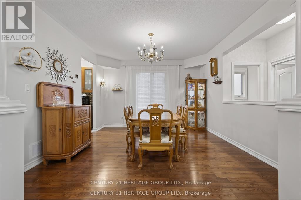 136 RIVEREDGE DRIVE - 5