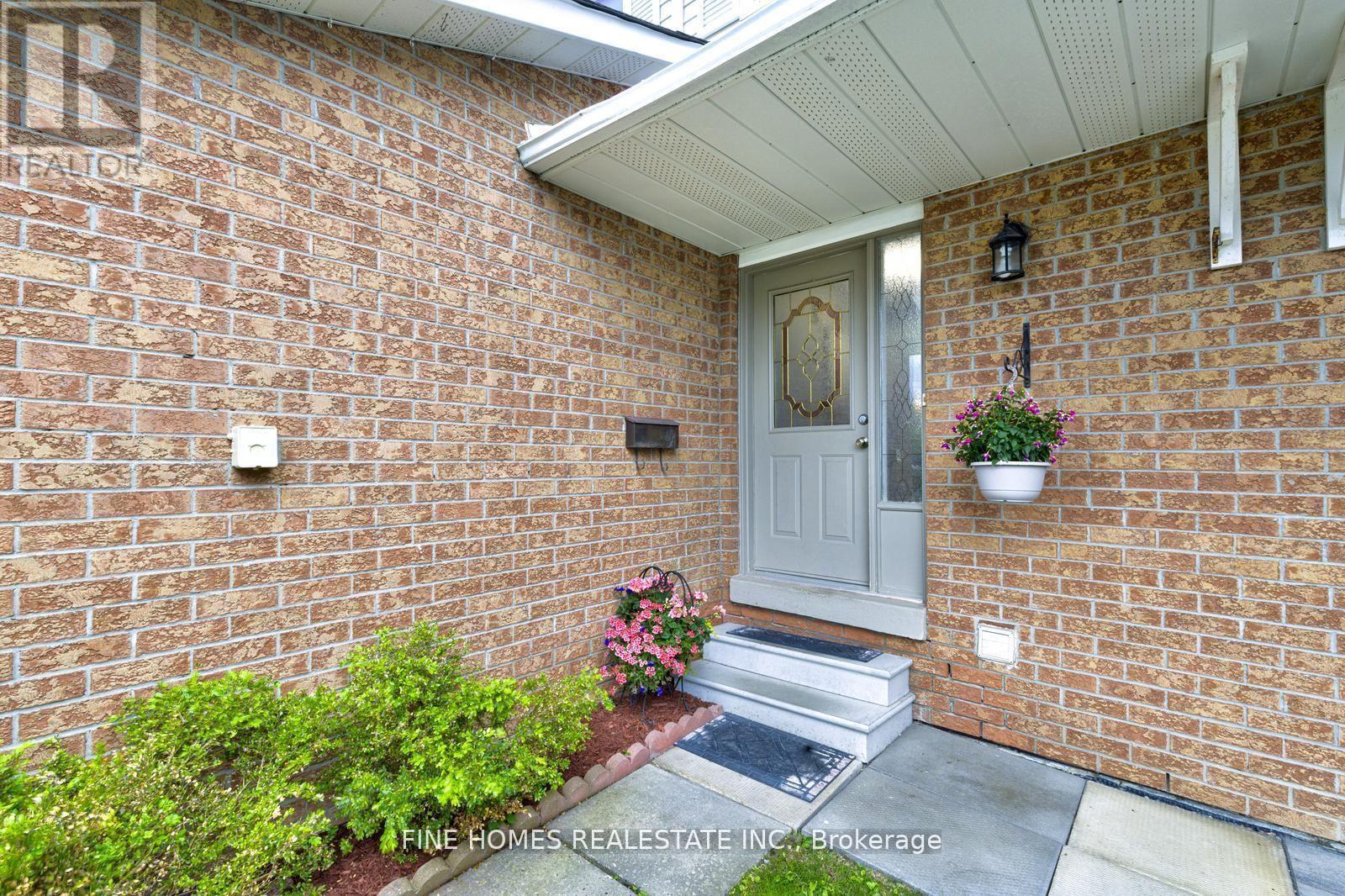 302 MACIVER BOULEVARD - 2