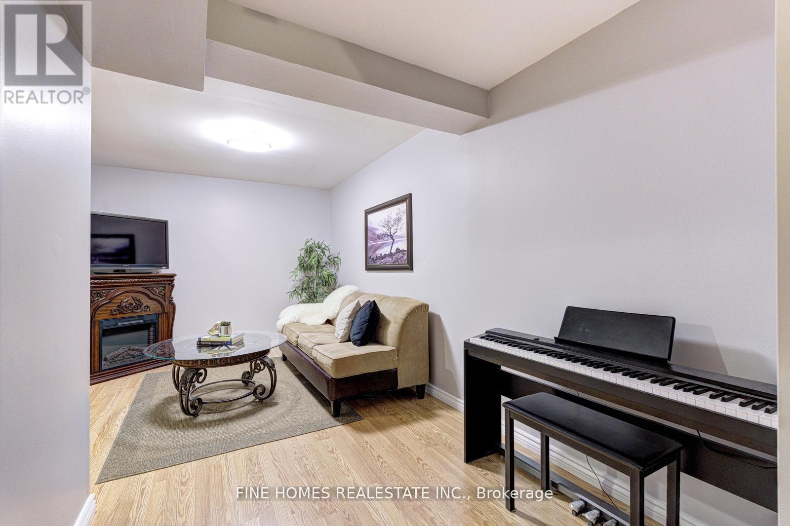 302 MACIVER BOULEVARD - 22