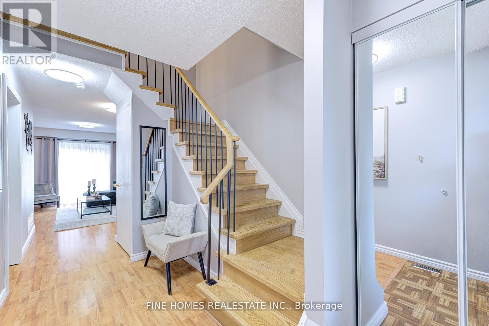 302 MACIVER BOULEVARD - 4