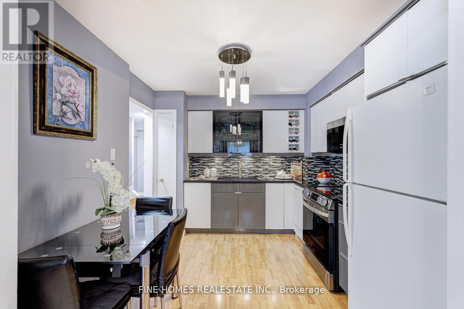 302 MACIVER BOULEVARD - 6