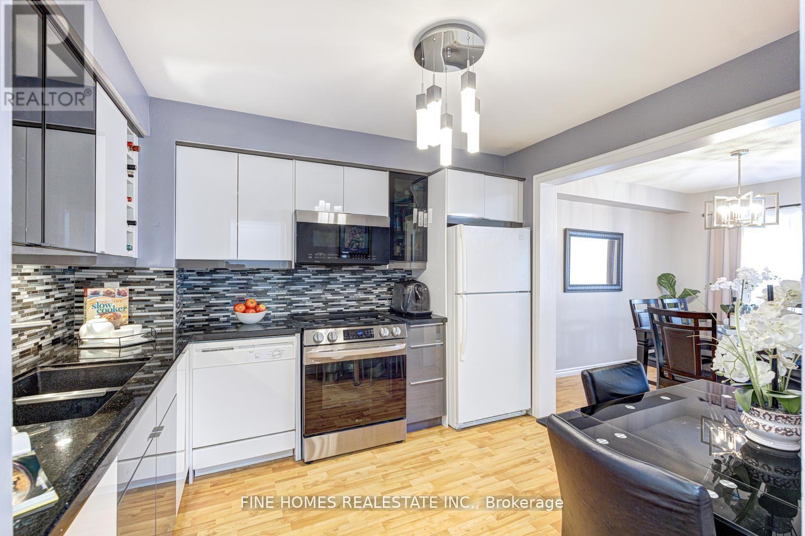 302 MACIVER BOULEVARD - 8