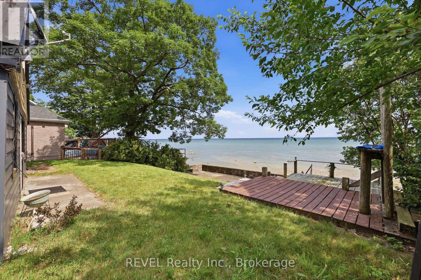 26 LAKE ROAD - 22