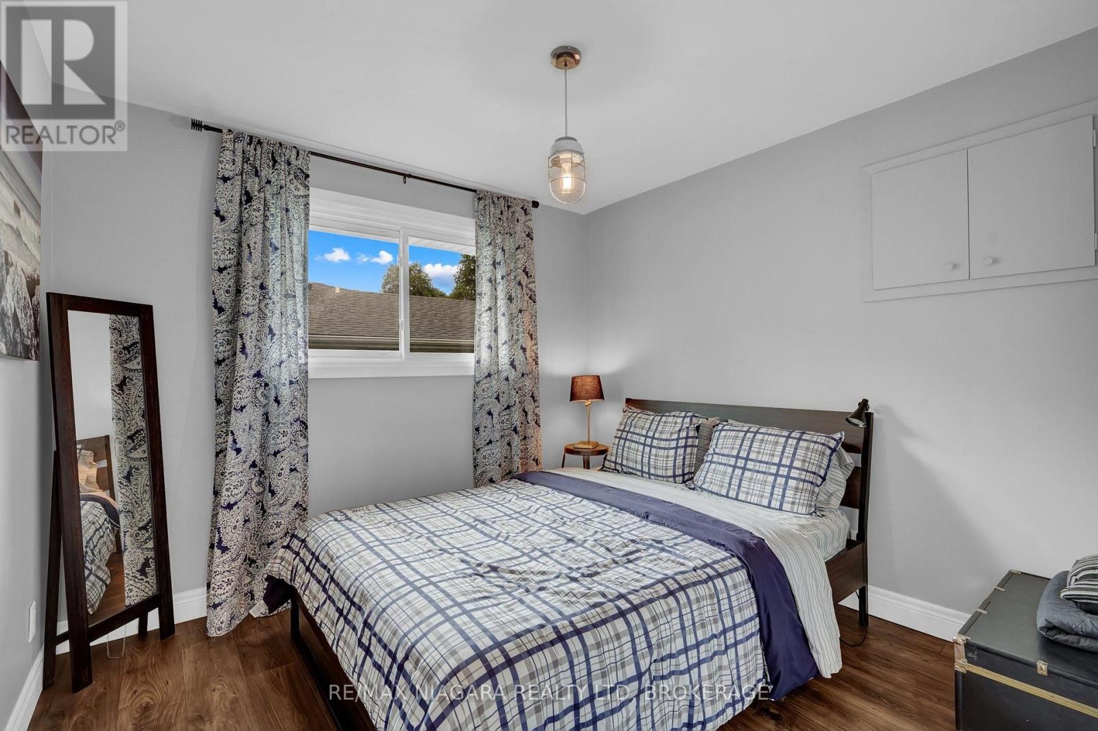 3528 HARVARD AVENUE - 23