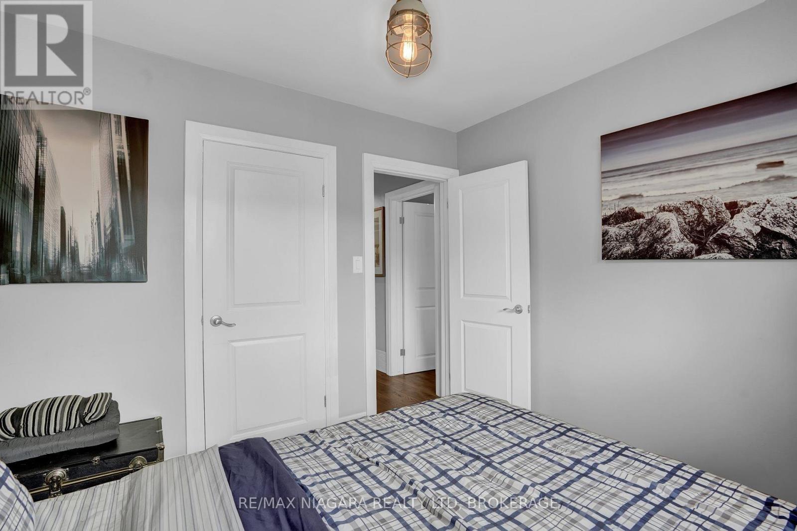 3528 HARVARD AVENUE - 25