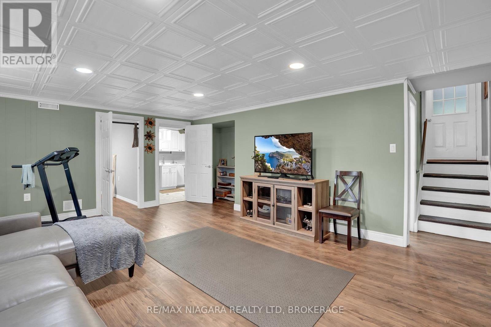 3528 HARVARD AVENUE - 28