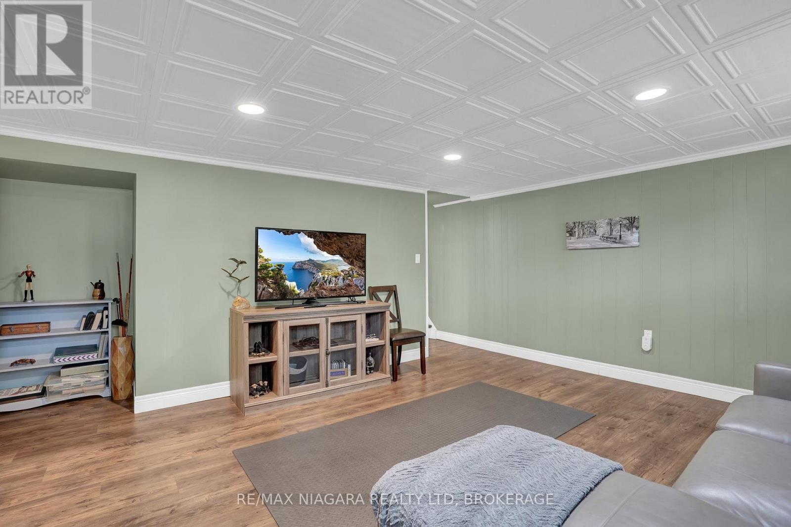 3528 HARVARD AVENUE - 29