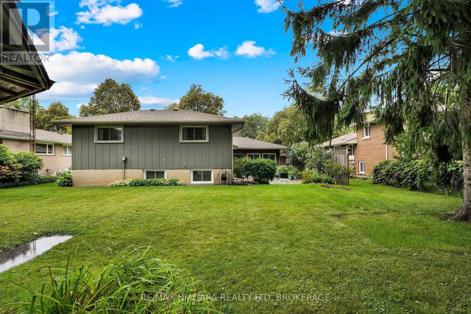 3528 HARVARD AVENUE - 37