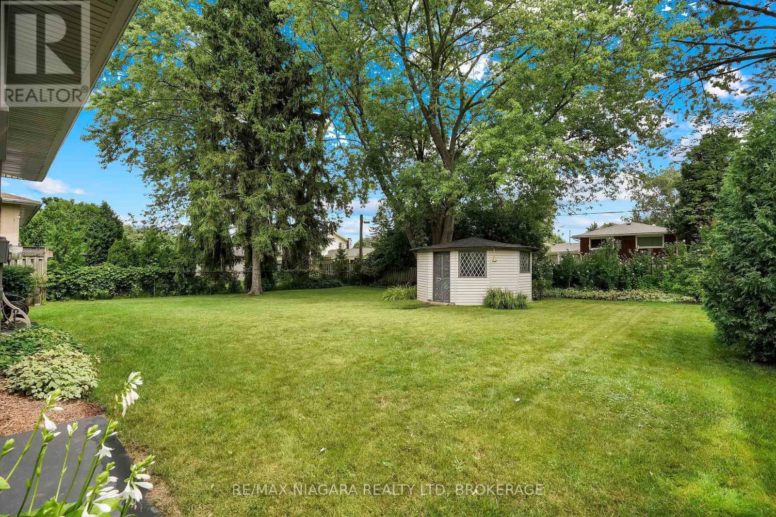 3528 HARVARD AVENUE - 38