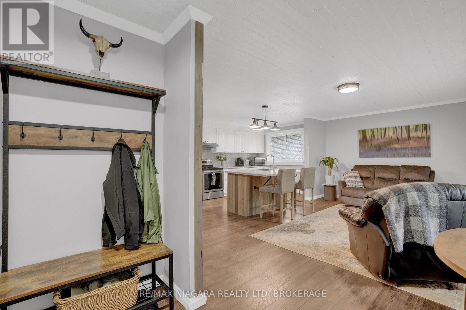 3528 HARVARD AVENUE - 4