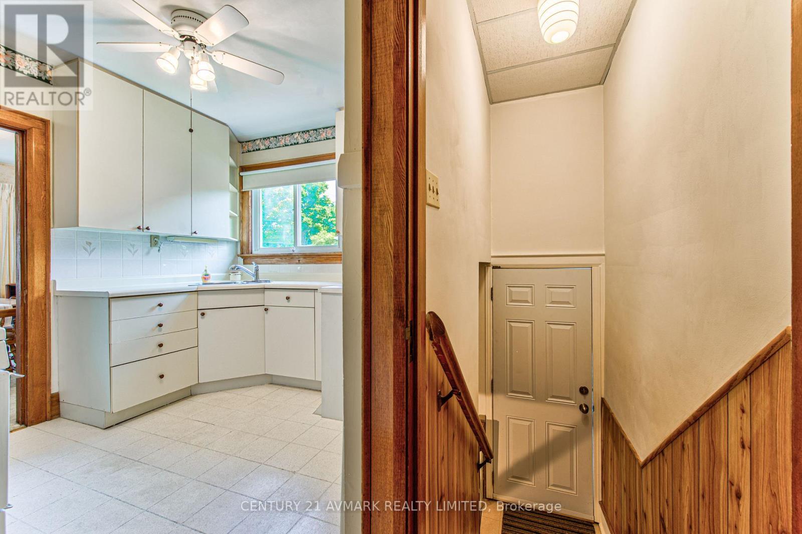 104 HIGHLAND AVENUE - 28