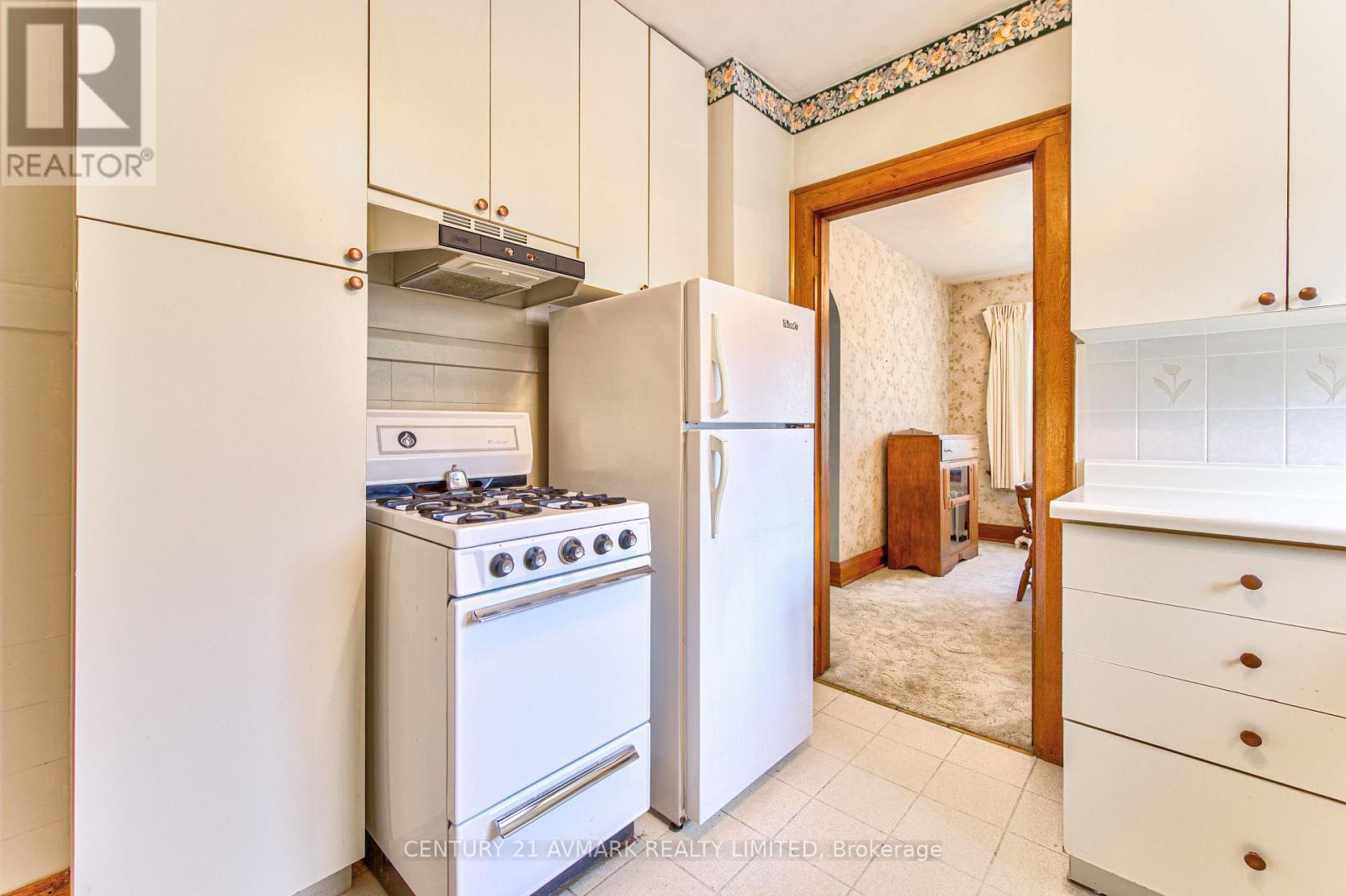 104 HIGHLAND AVENUE - 30