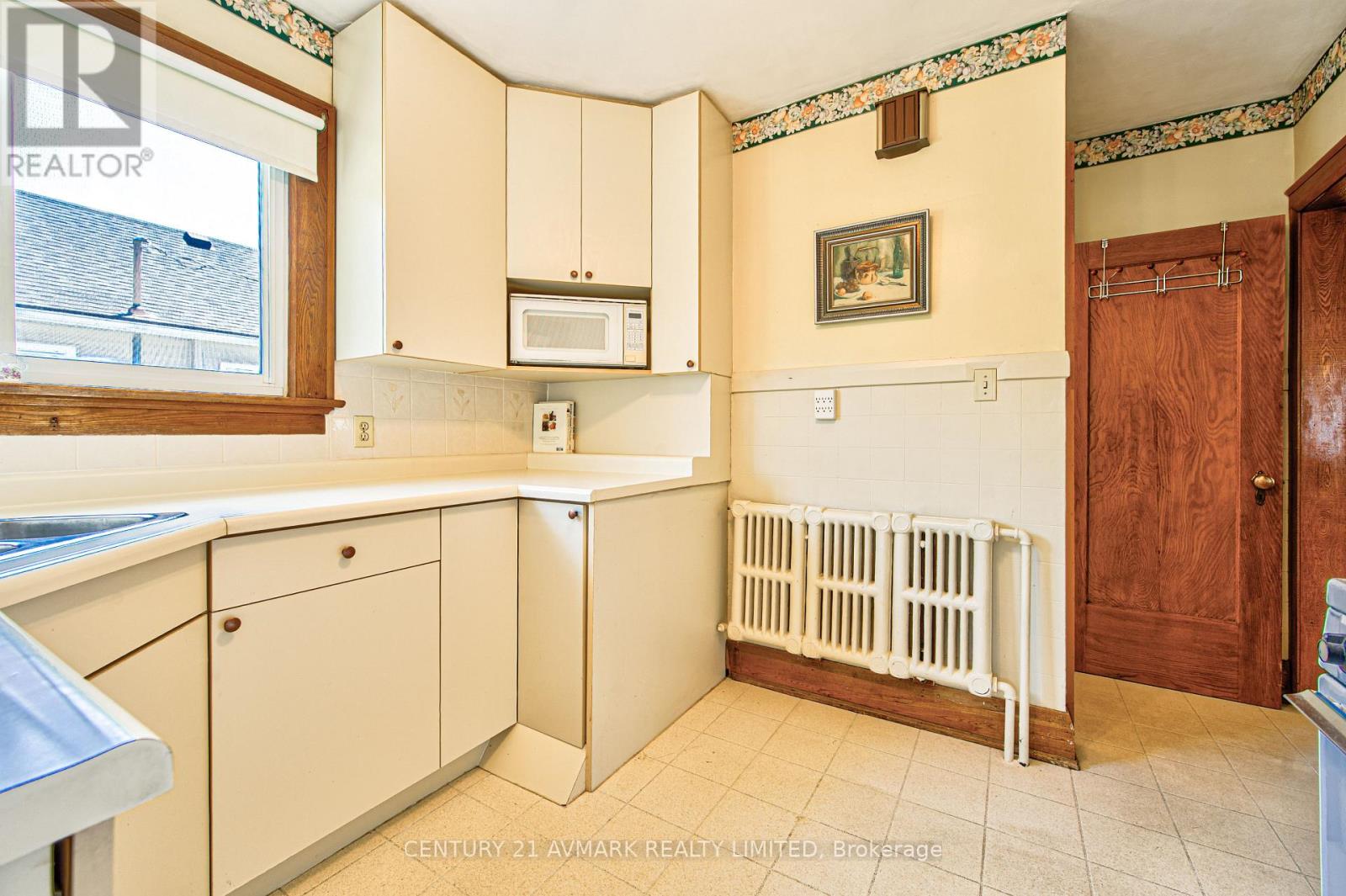 104 HIGHLAND AVENUE - 32
