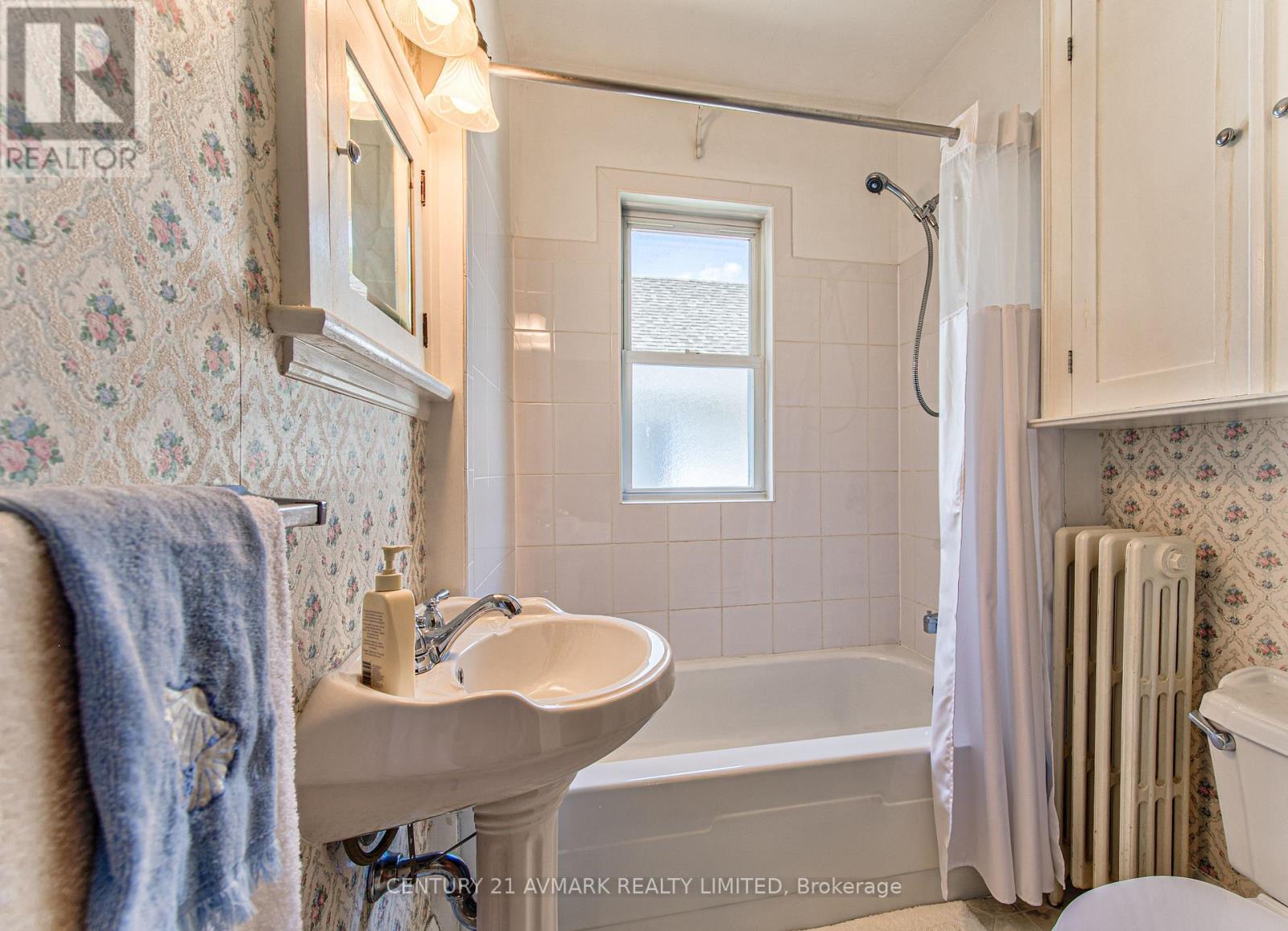 104 HIGHLAND AVENUE - 38