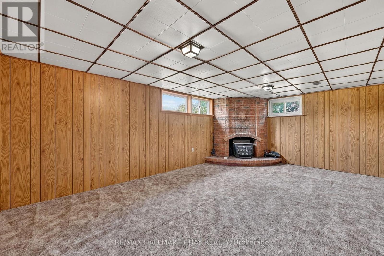 348 GROVE STREET E - 11