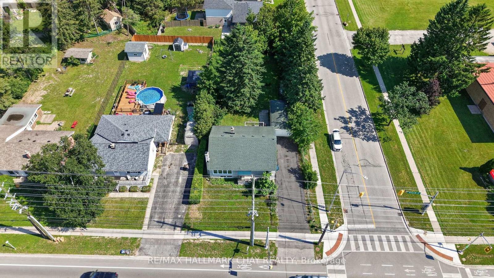348 GROVE STREET E - 17