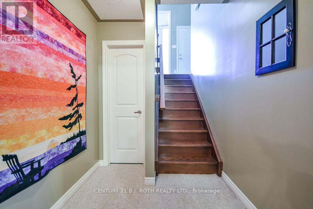 12 WHITE CRESCENT - 23