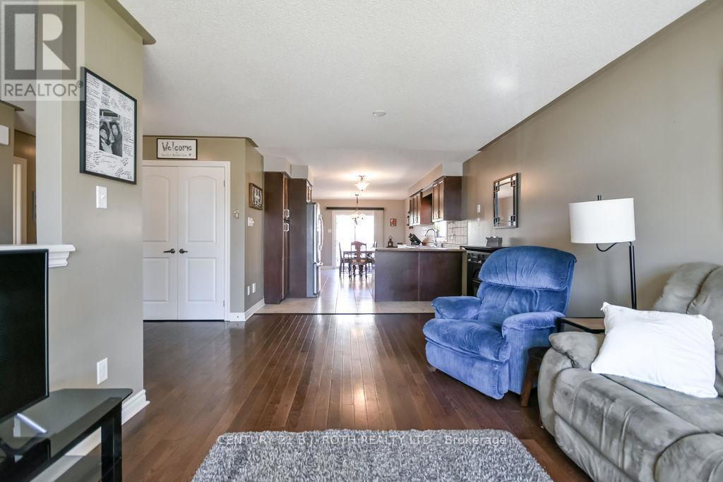 12 WHITE CRESCENT - 7