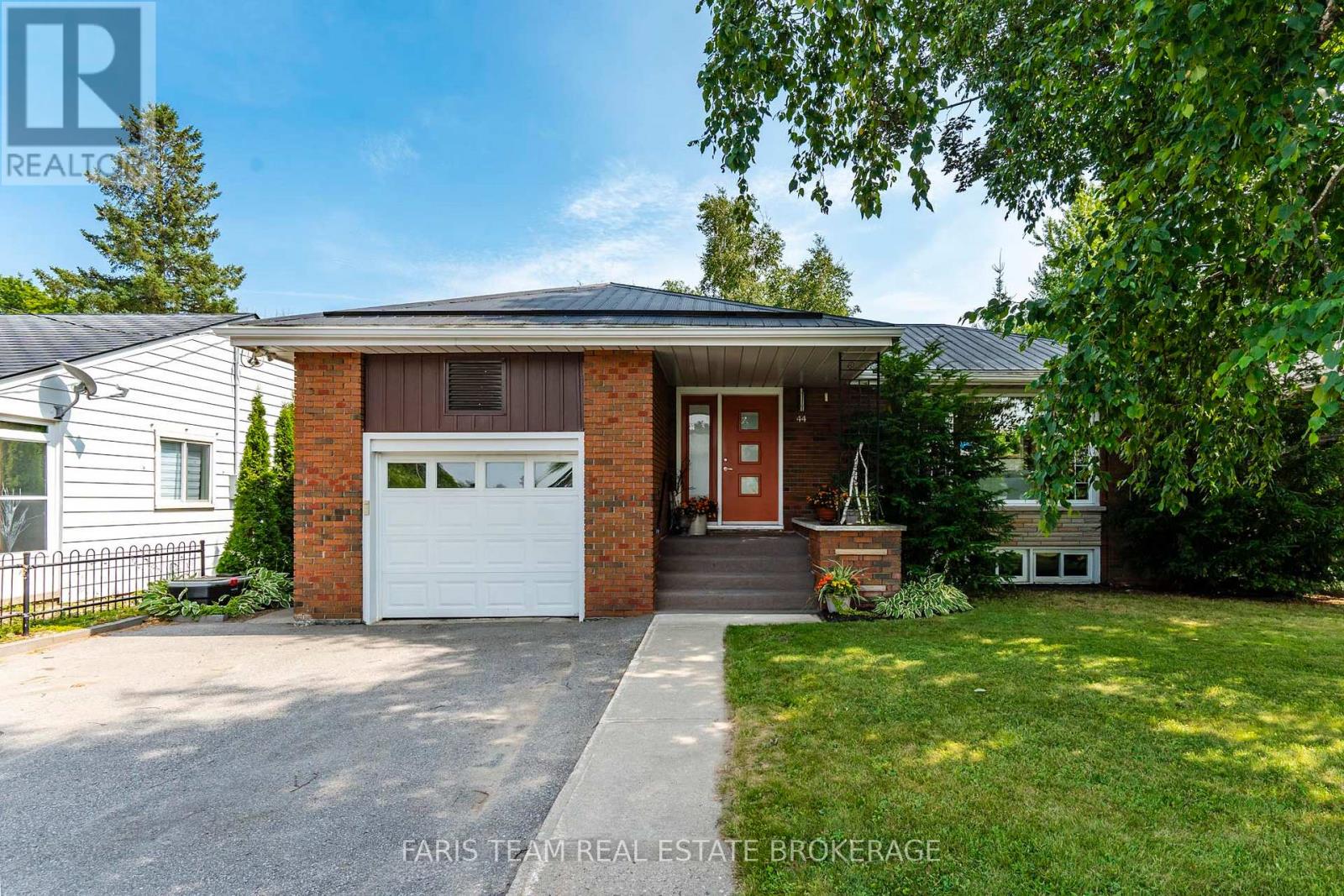 44 JEFFERY STREET - 1