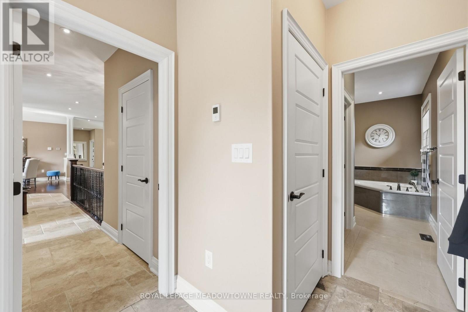 20 BUCKSTOWN TRAIL - 35