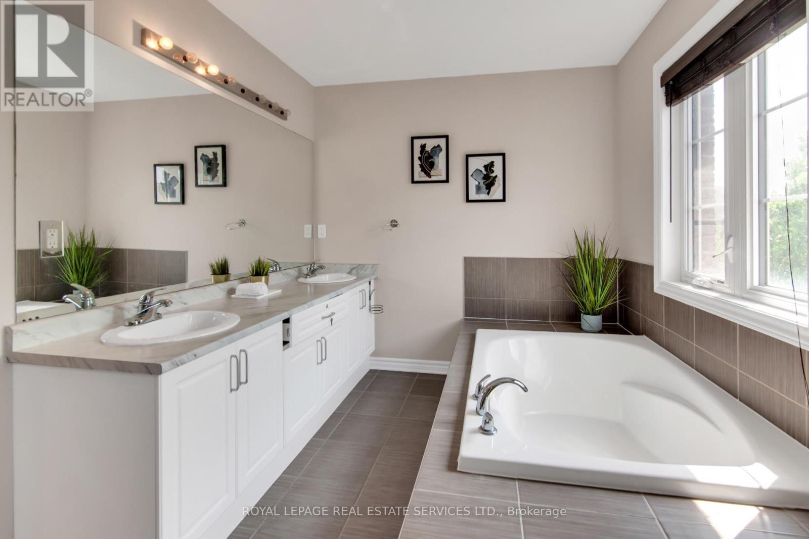 #47 636 EVANS AVENUE - 21
