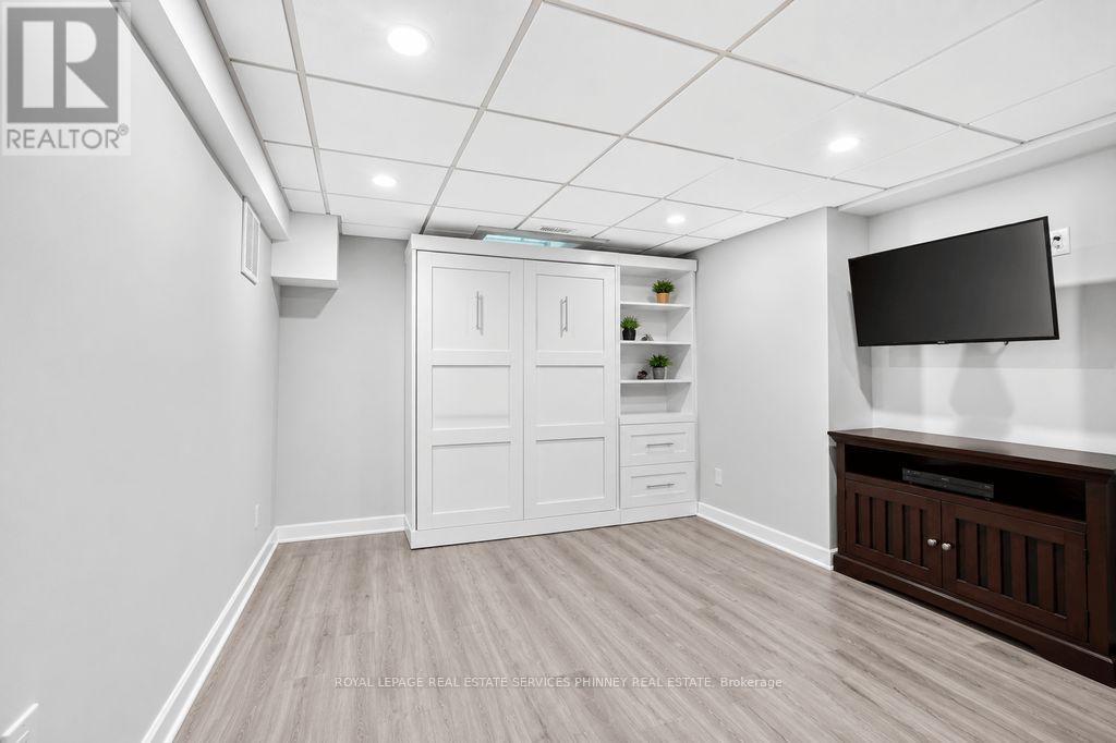 2175 MARGOT STREET - Image 37