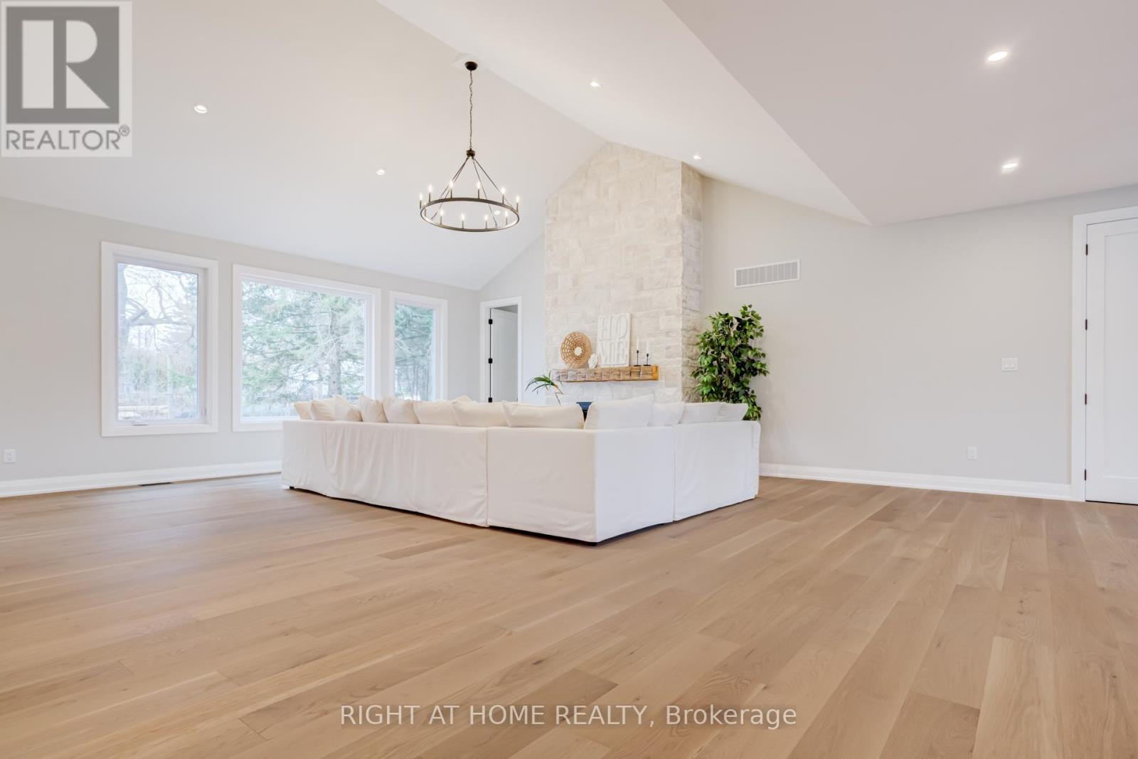 9 MAPLE GROVE ROAD - 5