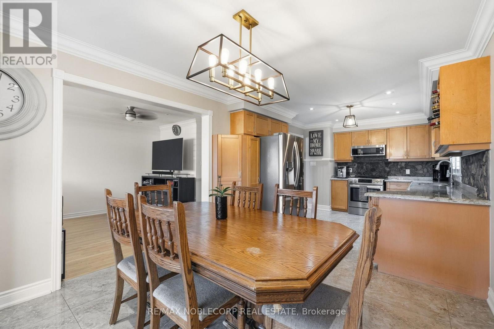 111 EMILY CARR CRESCENT - 15