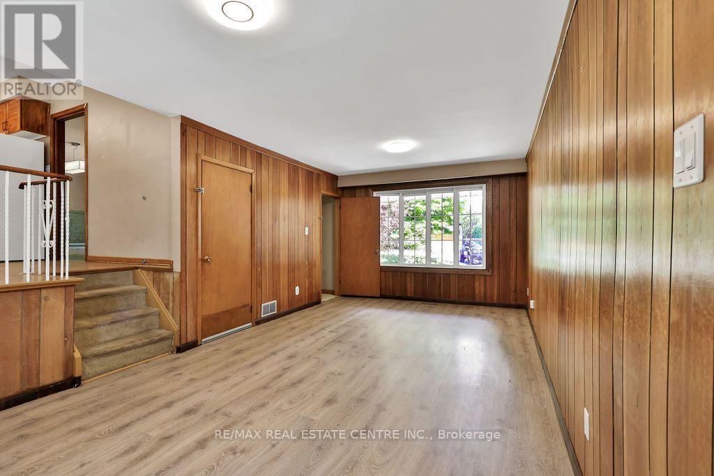 1366 ALDO DRIVE - 17