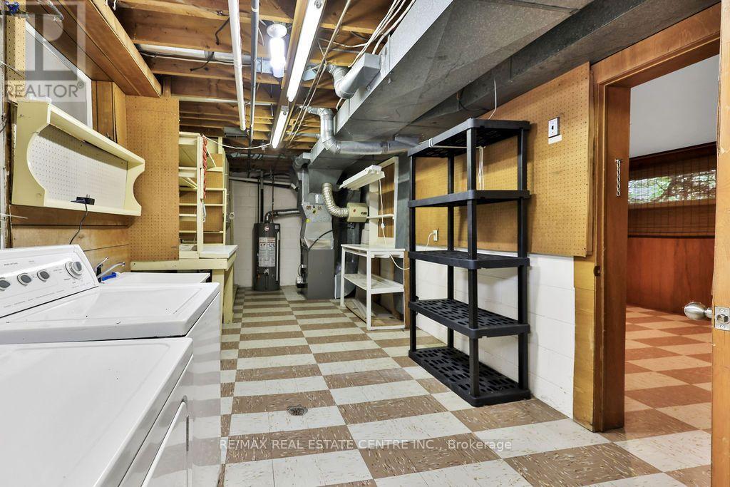 1366 ALDO DRIVE - 23
